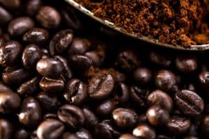 Ile kofeiny ma kawa? Sprawdzamy zawartość kofeiny w kawie
