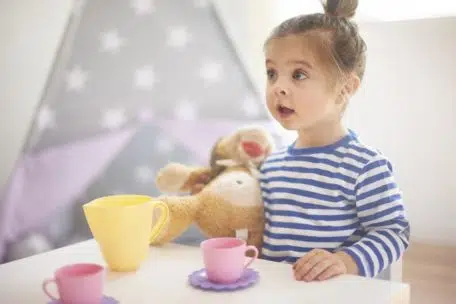 Kawa dla dzieci, czyli czy dzieci mogą pić kawę i jakie są skutki?