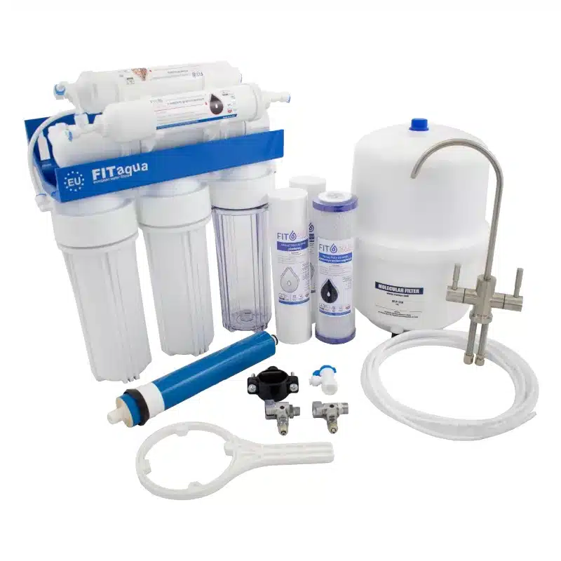 Filtr do wody kuchenny 6-stopniowy z pompą marki FITaqua. 