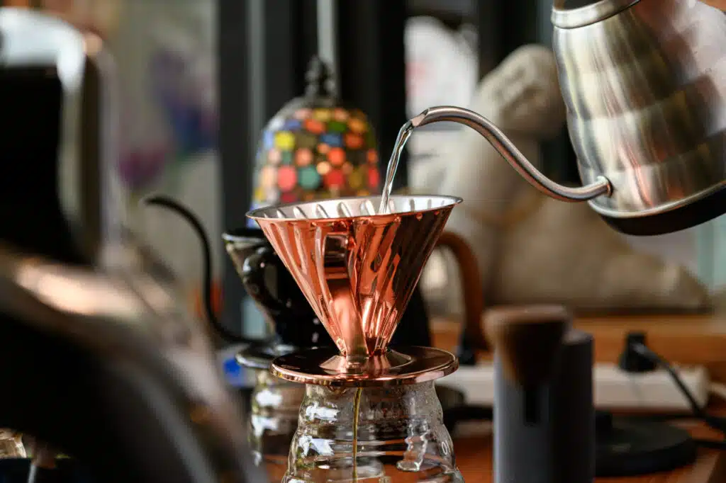 Jak wybrac odpowiednia kawe do parzenia metoda pour over Jak wybrać odpowiednią kawę do parzenia metodą pour-over