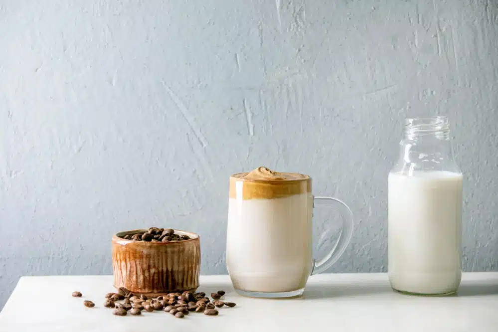 Jak zrobić idealne latte w domu - poradnik krok po kroku
