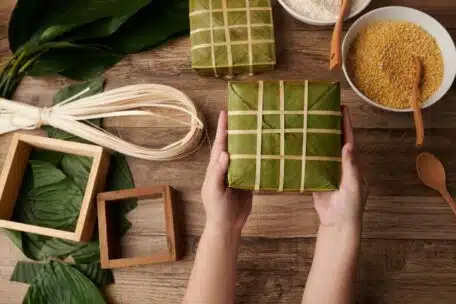 Opakowania z trzciny cukrowej – ekologiczna alternatywa w branży cukierniczej